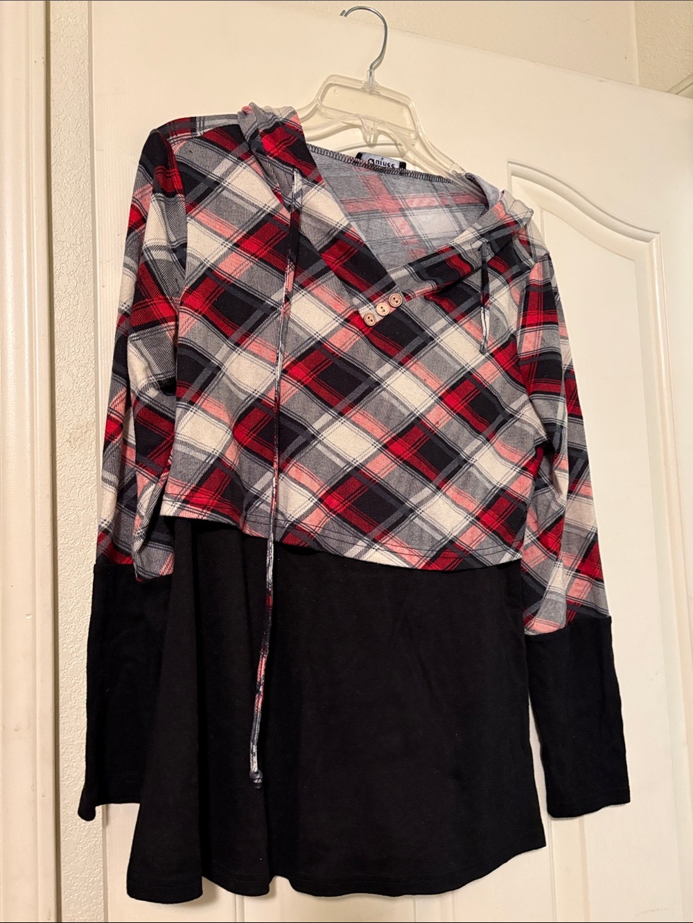 Women’s lightweight nursing top
